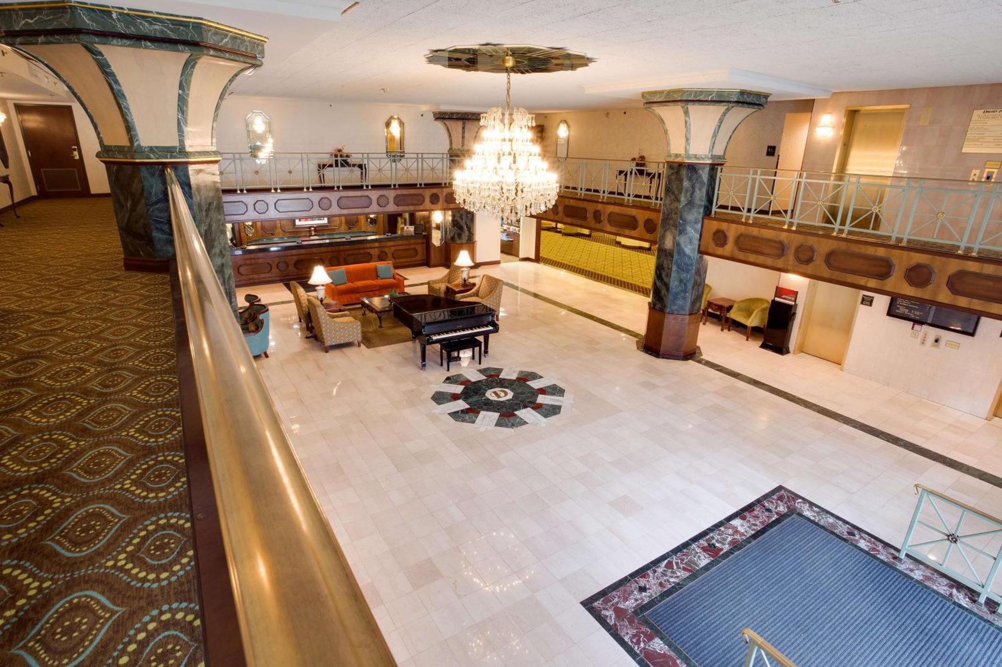Pear Tree Inn St Louis Convention Center Сент-Луис Экстерьер фото